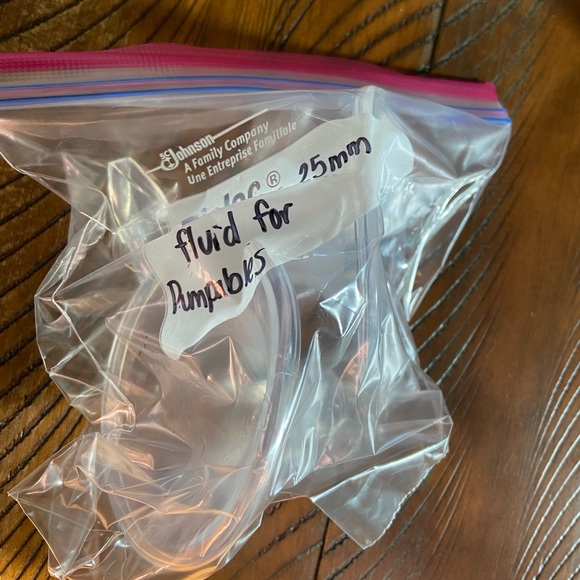 White Electronic Device - Picture 5 of 9